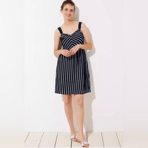 Ann Taylor LOFT Navy Blue and White Chevron Herringbone Striped Dress 2 XS